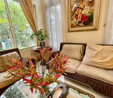 Citaringgul Villa | Flower House Villa