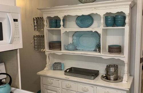 Summerville Historic District Cottage | Flowertown Cottage (4 Bed, 3.5 Bath, Full Kitchen, Living, Dining, Laundry)