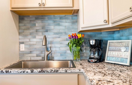 Grayland House | Fly Away to a Beachy Getaway at the Nest at North Cove