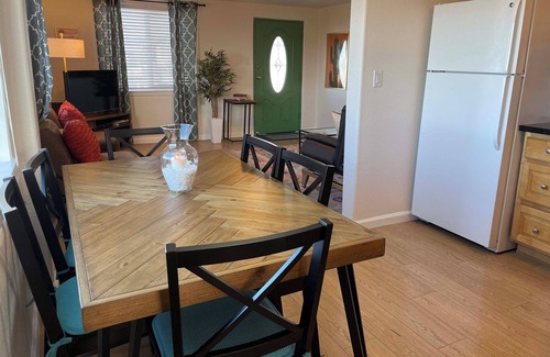 Morro Bay Cottage | Fog & Stars Cottage - Just steps to Embarcadero, water & downtown!