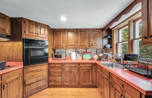 Whitingham Other | Foliage Ready! Play Area, Crib, 11 Acre Farmhouse