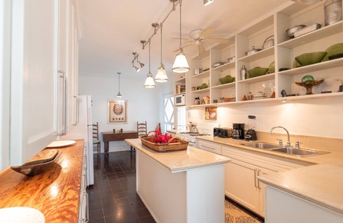 Governor's Harbour House | Folly & Guest House 6 Bedroom Home