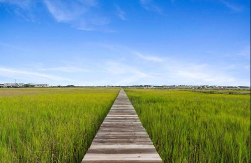 Folly Beach House | Folly Vacation Vintage Cottage with Stunning Views 218