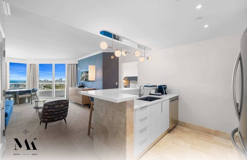 Mid Beach Apartment | FontaineBleau|1BR High Floor w/Ocean + City Views
