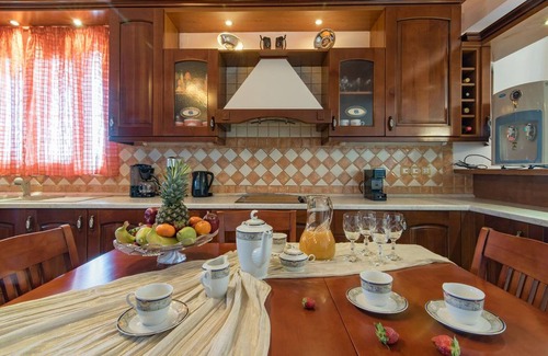 Romirion Villa | Fontana 4 Bedroom Holiday Home with Private Pool