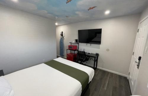 Fontana Hotel | Fontana Inn