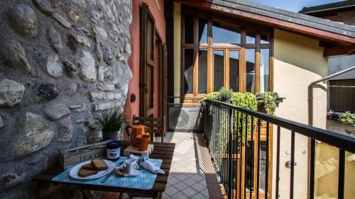 Cunettone-villa House | FONTANE APARTMENTS