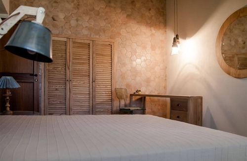 Aragona House | Fontes Episcopi