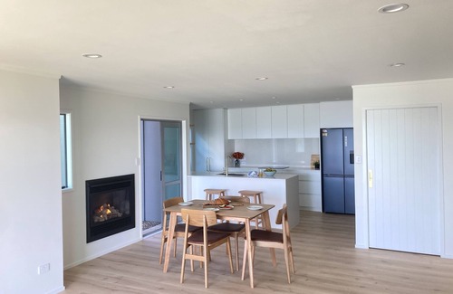 Clarks Beach House | Footsteps From The Beach, Auckland New Zealand