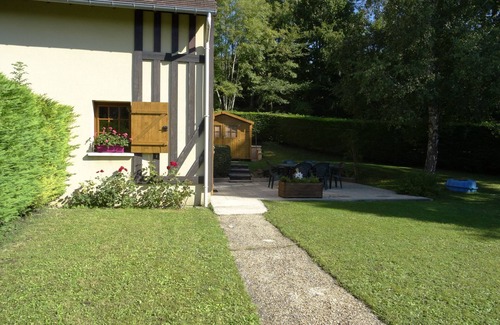 La Cour du Moulin Cottage | For 4 adults and 2 children Cottage in private residence, in Houlgate