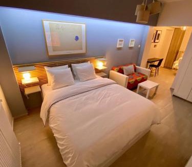 Ampelokipoi Apartment | For a genuine Athenian homestay!