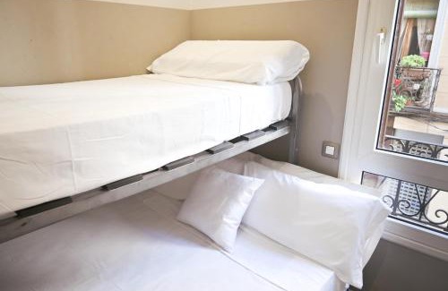 Barrio de La Latina Apartment | For You Rentals Apartment TEMPORAL Madrid Paloma-La Latina PAL4