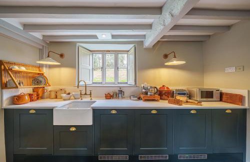 North Perrott House | Ford Cottage