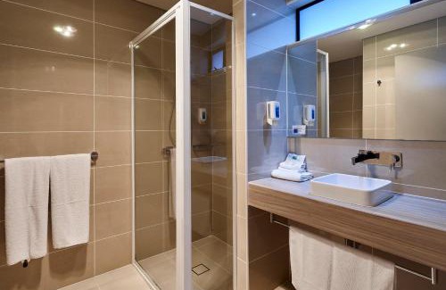 Lauderdale Hotel | Foreshore Hotel
