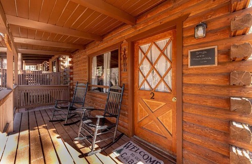 Christopher Creek Cabin | Forest Cabin 2 Alpine Escape