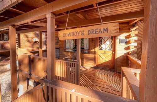 Christopher Creek Cabin | Forest Cabin 4 Cowboys Dream