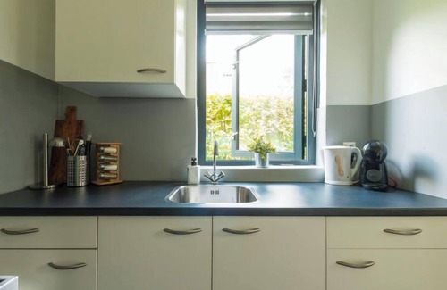 Ewijk House | Forest Cottage Ewijk incl. hot tub by Interhome