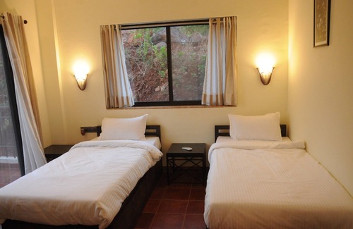Koynanagar Hotel | Forest Escapes Koyna