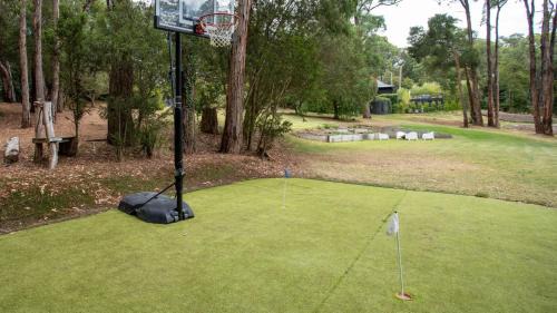 Red Hill South House | Forest Hideaway
