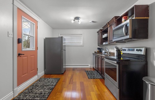 Quidi Vidi Apartment | Forest House 1 Bdrm | QV Lake View | Parking