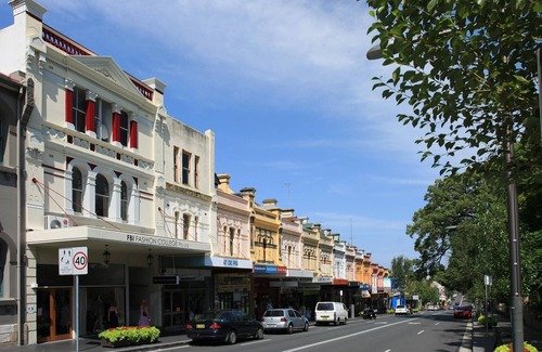 Camperdown Apartment | Forest Lodge - GLE18 Upper Road - Groovy Studio in Forest Lodge Near Glebe Cafes Harbourside Walks