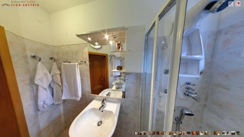 Busteni Villa | "FOREST RETREAT Luxury Villas"