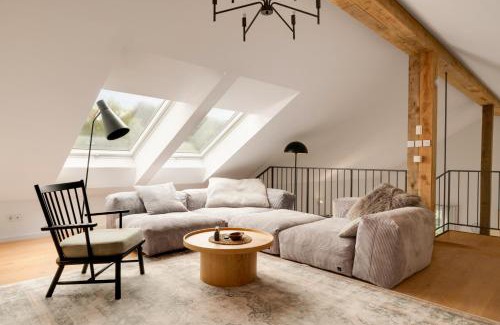 Oberwinkelhausen Apartment | Forest Retreat- Serene 160m2 with Forest Views