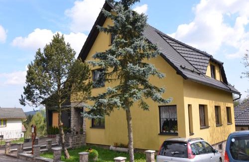 Frauenwald Apartment | Forest Retreat with Garden