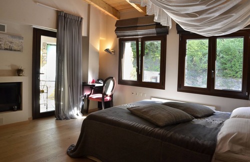 Megalo Chorio Hotel | Forest Suites Boutique Hotel