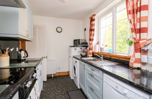 Lerags Cottage | FORESTER'S COTTAGE, with open fire in Kilmartin