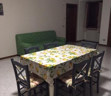 Volta Mantovana Apartment | Foresto Case Vacanza