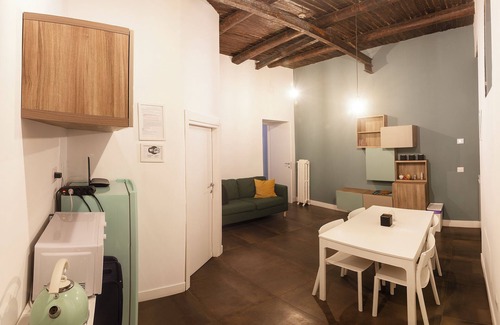 Naples City Centre Apartment | Foria Apartment