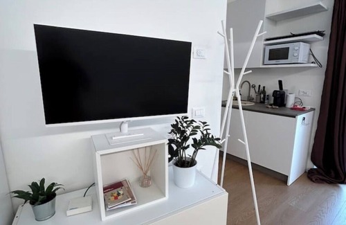 Martignano Apartment | Formai Living Merlot