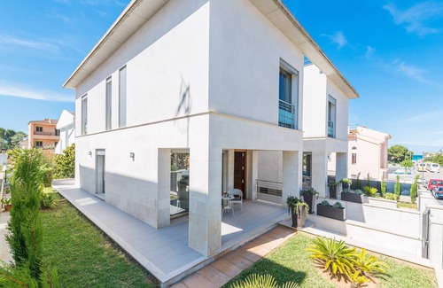 Can Picafort House | FORMENTERA 1 - Modern terraced house near the beach. Free WiFi