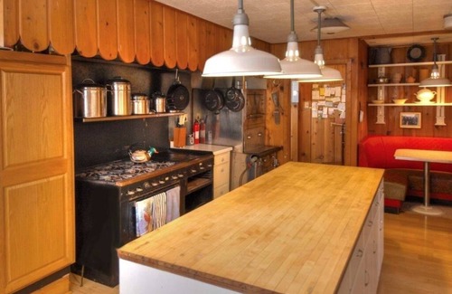 Danbury Cabin | Former Resort Lodge - Best Family Getaway! PLEASE READ Description - Sleeps 20