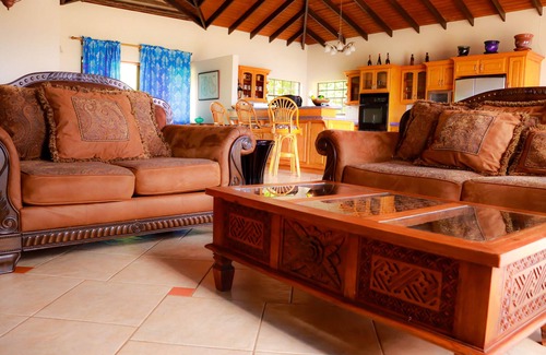 Kingstown Villa | Forst Villa