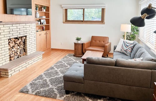 Fort Atkinson House | Fort Atkinson Mid-Century Retreat
