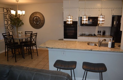 Forest Hill House | Fort Worth Gem - Minutes to AT&T, Six Flags & More