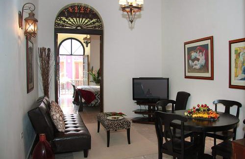 San Francisco Apartment | Fortaleza Suites Old San Juan