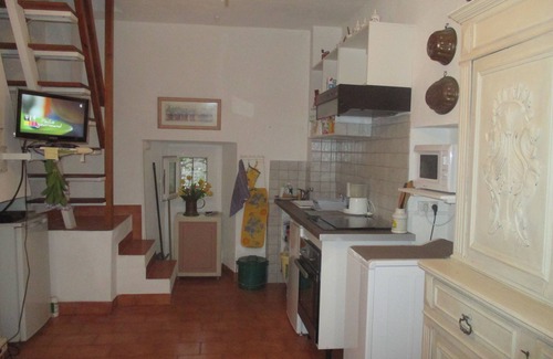 Guarguale House | Fortified house (16th century tower) in the heart of a village in southern corsica