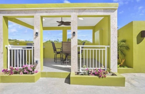 East End Village Condo | Fortune Estate East (Rental Car Available)