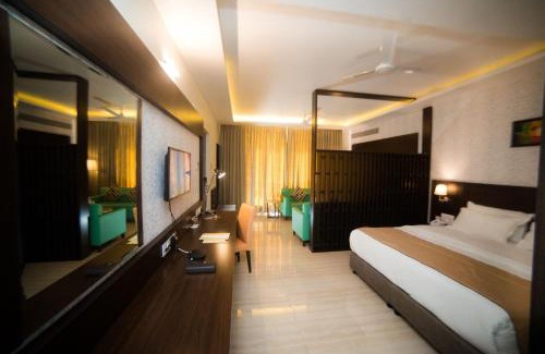 Saligrama Bed & Breakfast | Fortune Plaza Hotel