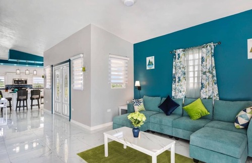 Mount Fortune House | Fortune Rise. Car Rental available