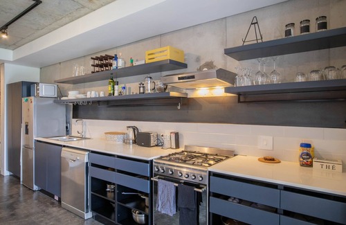 Schotsche Kloof Apartment | Forty On L 607 by CTHA