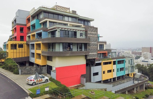 Schotsche Kloof Apartment | Forty On L 607 by CTHA