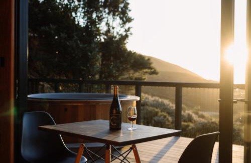 Raglan Apartment | Foudre Suite with Hot Tub at Barrelled Wines Raglan