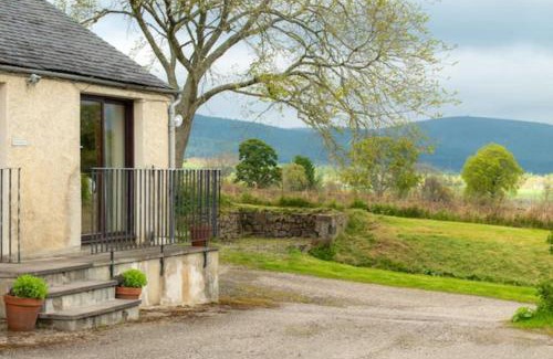 Dingwall Apartment | Foulis Cottage, Foulis Estate, Highland Scotland