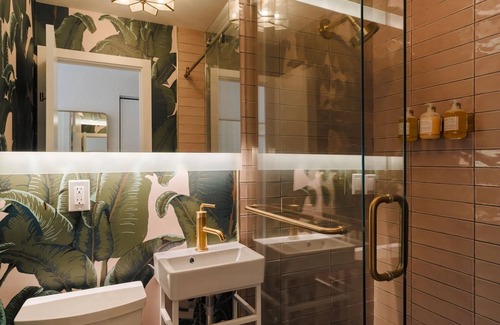 Mid Beach Hotel | FOUND Hotel Miami Beach