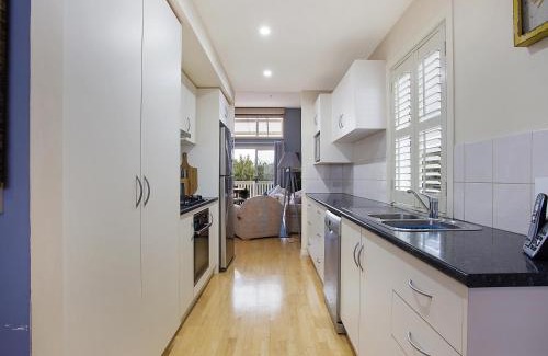Warrnambool Apartment | Four bedroom beachside apartment