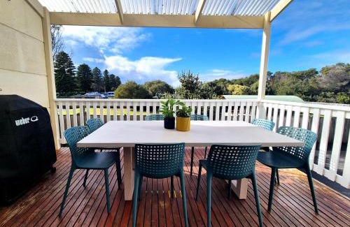 Warrnambool Apartment | Four bedroom beachside apartment
